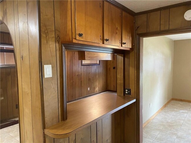 Building Photo - 15 Helis Dr
