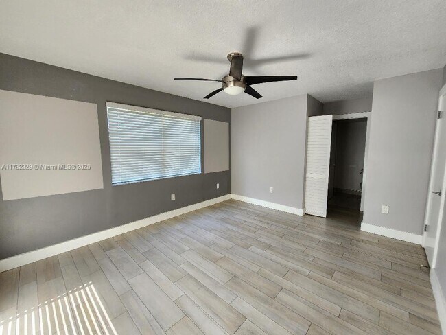 Building Photo - 8610 SW 212th St
