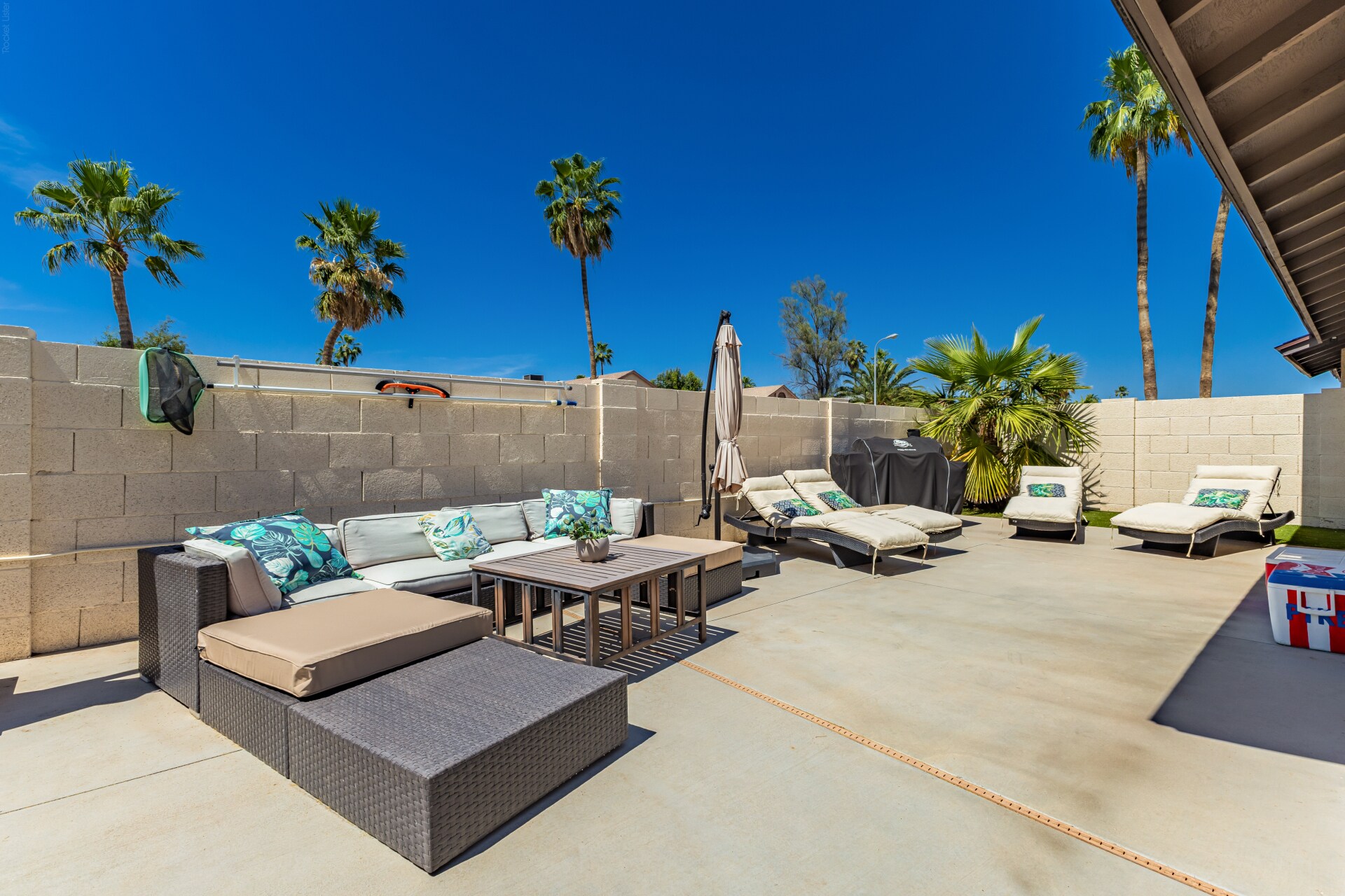 Building Photo - 8735 E Moreland St