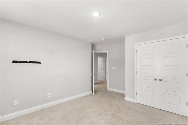 Building Photo - 153 Nairn St
