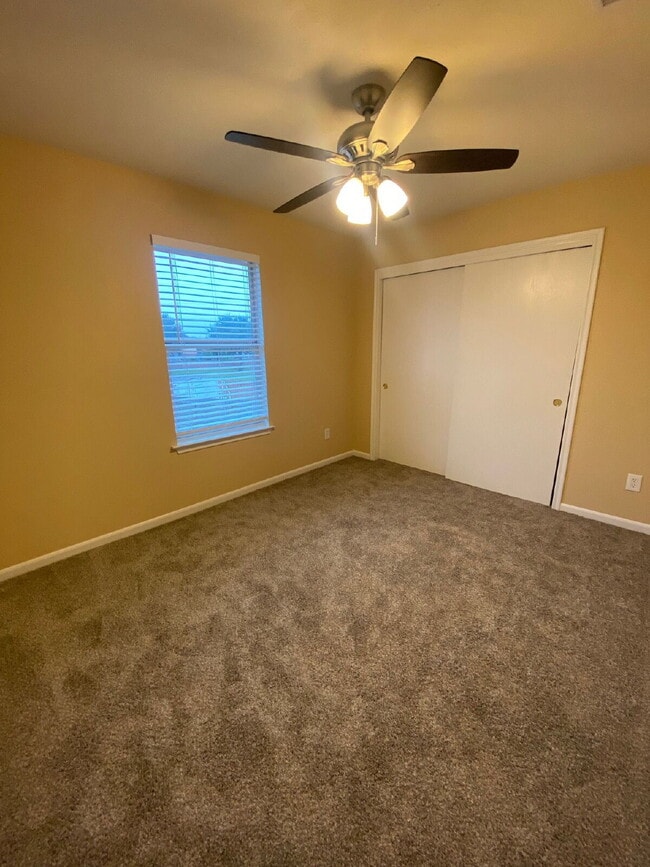 Building Photo - Spacious 4Bed, 2.5 Bath plus Bonus Room, 2-story home in the desirable Remington Grove community!