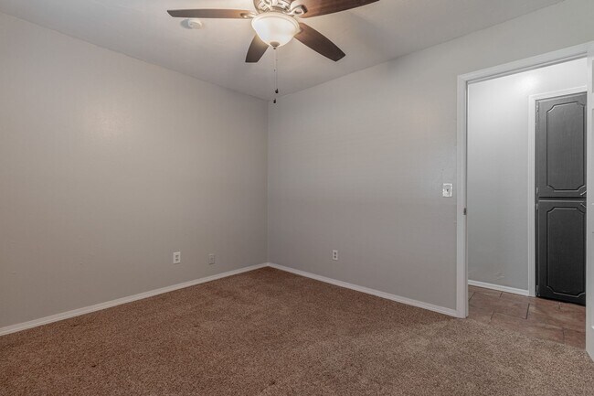 Building Photo - 3 Bed 2 Bath in Norman