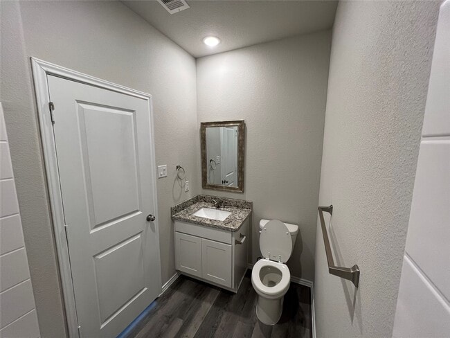 Building Photo - 11595 Persimmon St