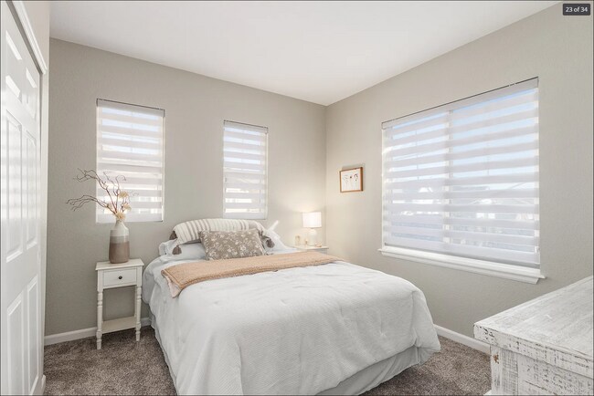 Building Photo - 6703 S Winnipeg Cir