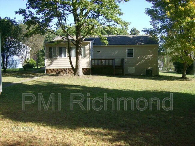Building Photo - 6205 Pointer Terrace