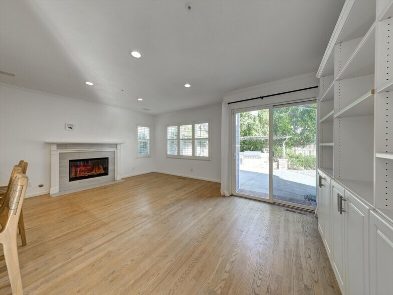 Building Photo - 50 Bridgewater Dr