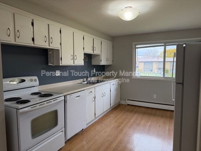 Building Photo - 1828 14th St S