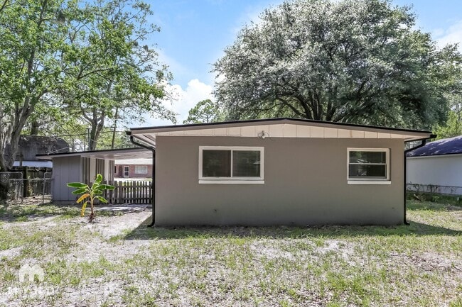 Building Photo - 1825 Fouraker Rd