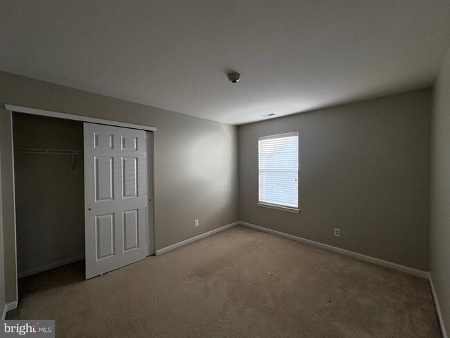 Building Photo - 537 Prizer Ct