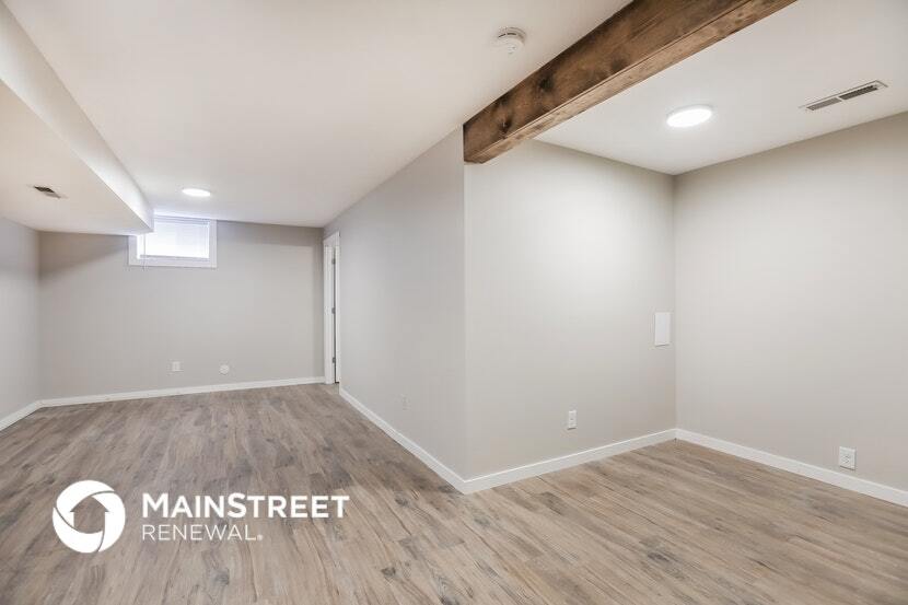 Building Photo - 16400 McKinley St