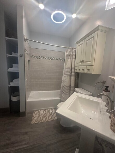 Full Bath - 175 Lake Ave
