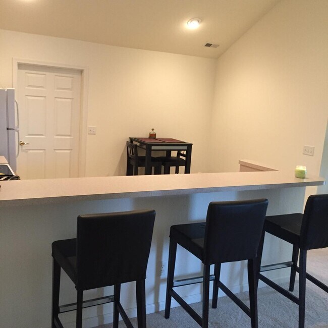Building Photo - 6135 Quarry's Edge Ln