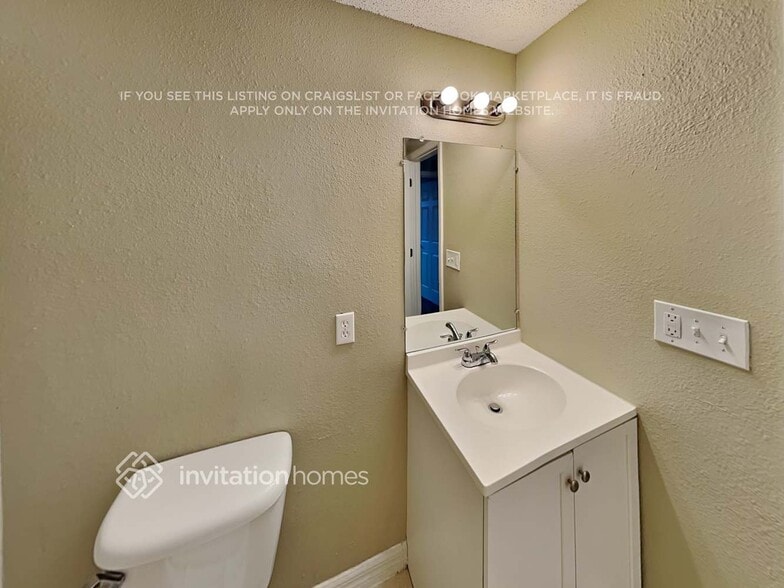 Building Photo - 8504 Rose Terrace