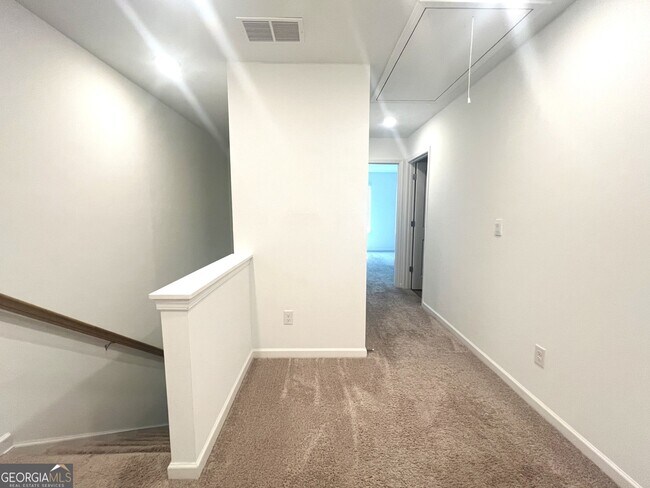 Building Photo - 205 Bald Ave