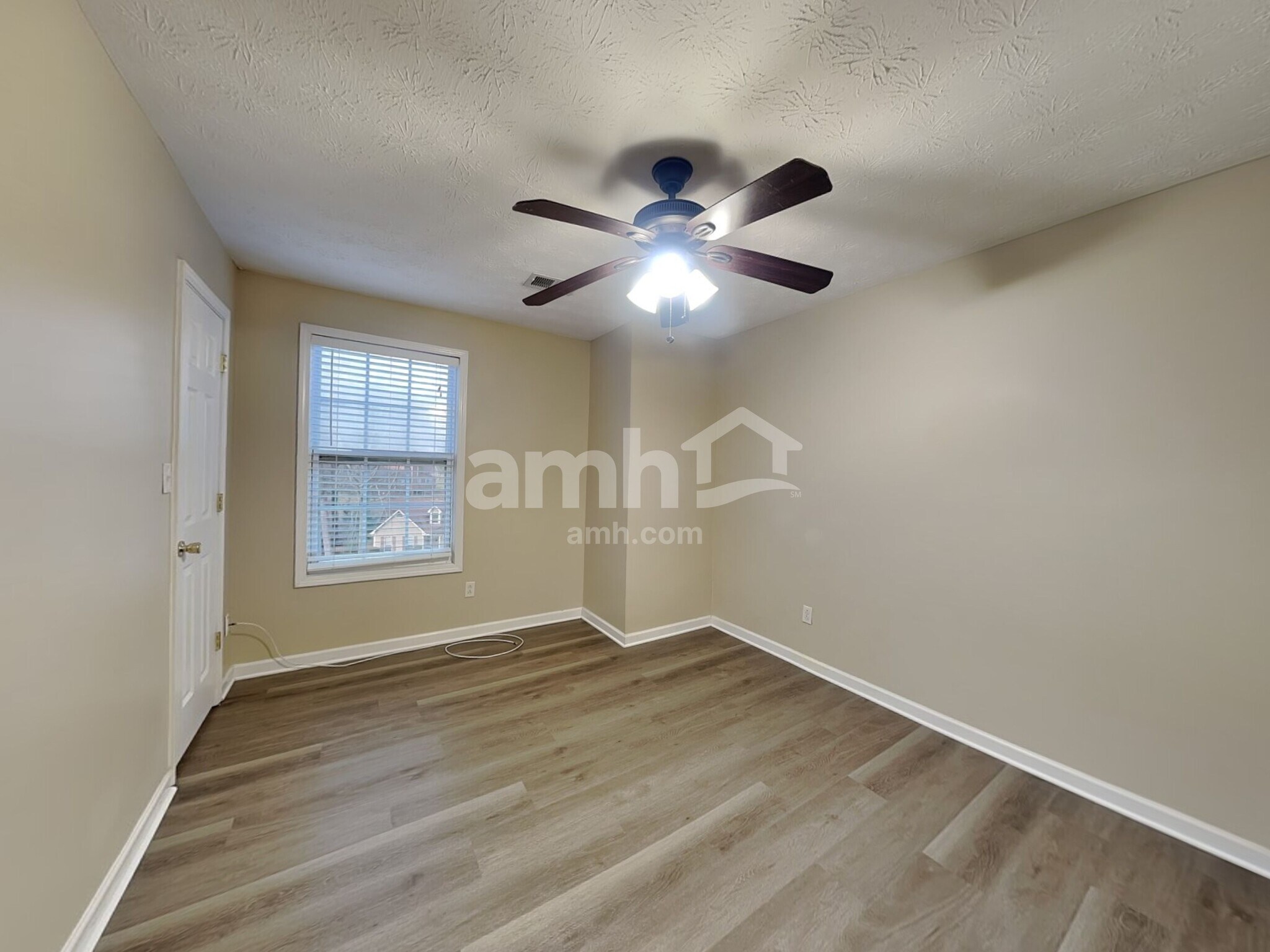 Building Photo - 5110 Salem Dr