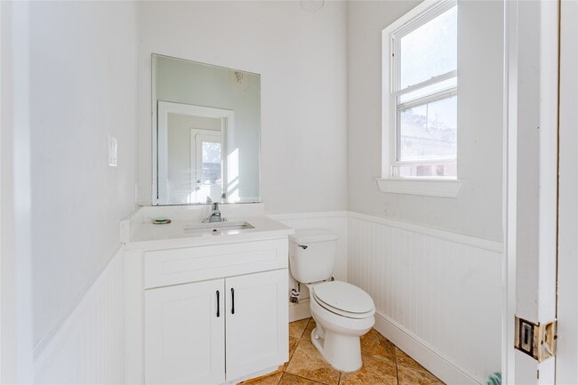 Building Photo - 11407 Iberia Dr