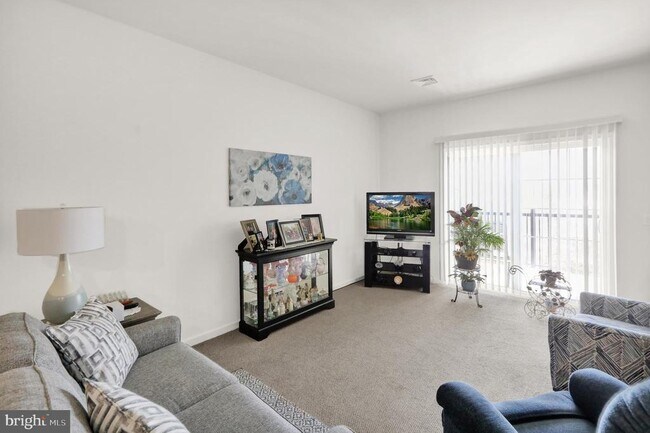 Building Photo - 113 Legacy Blvd