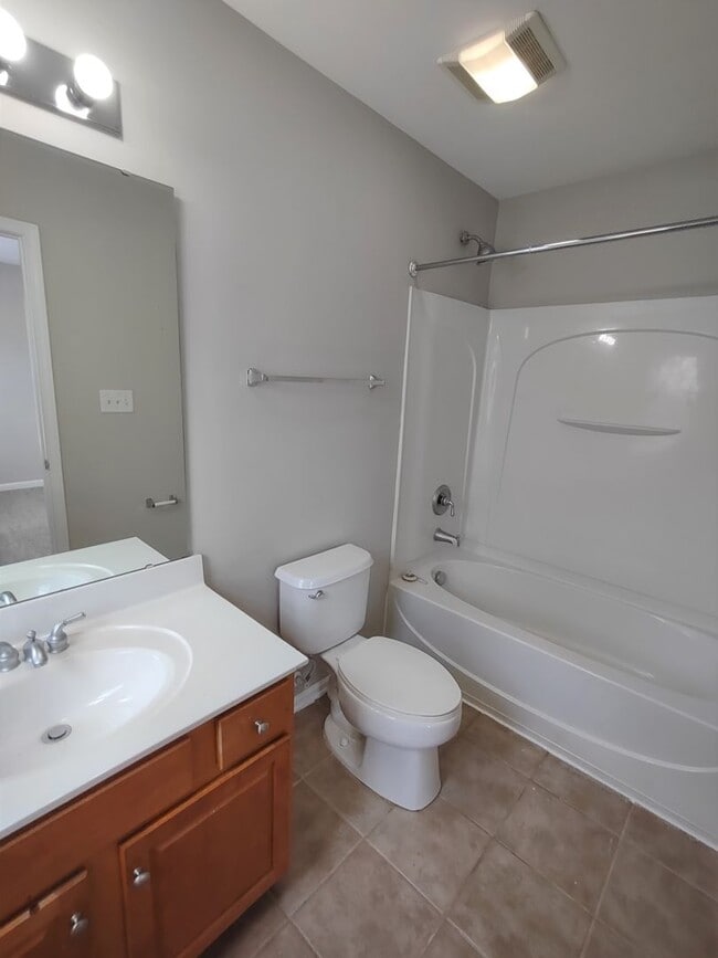 Building Photo - Beautiful Home located in the McCoy Crossing Community!