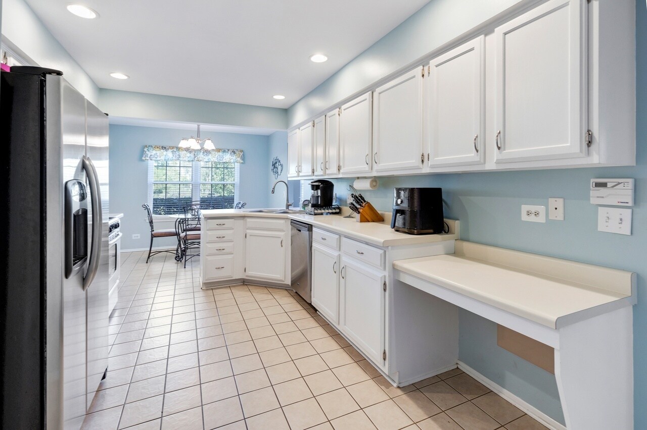 Building Photo - 2344 County Farm Ln