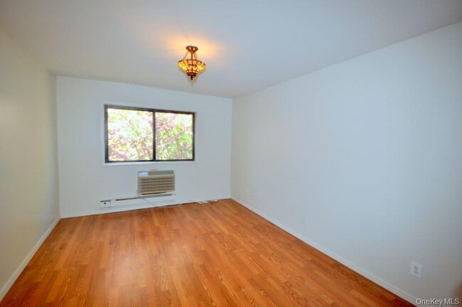 Building Photo - 119 Dehaven Dr