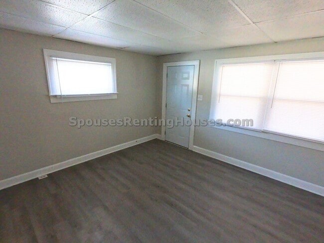 Building Photo - 1304 N Linwood Ave