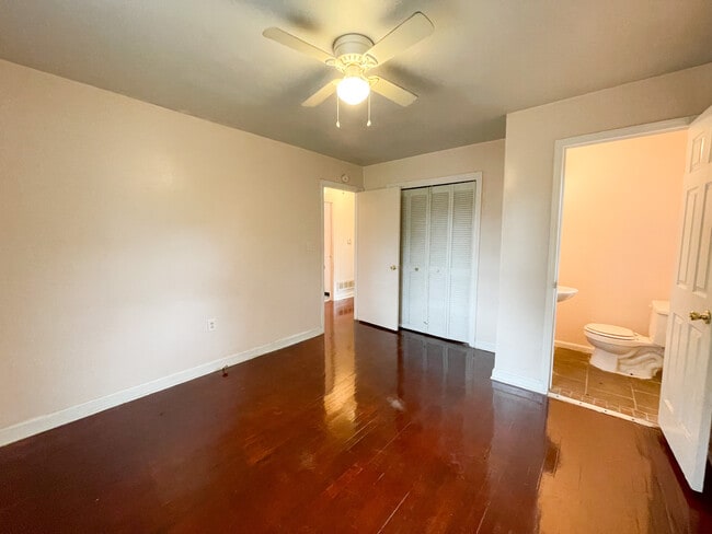 Building Photo - 331 Woodberry Rd