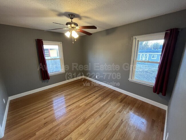 Building Photo - 1160 Mullanphy Ln