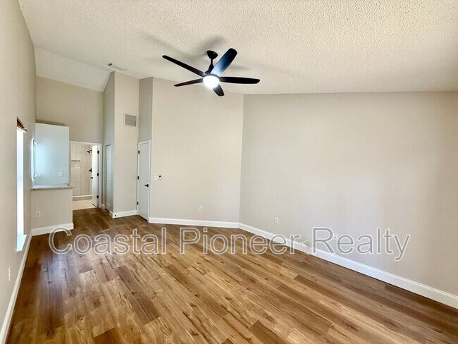 Building Photo - 8725 Huntfield St