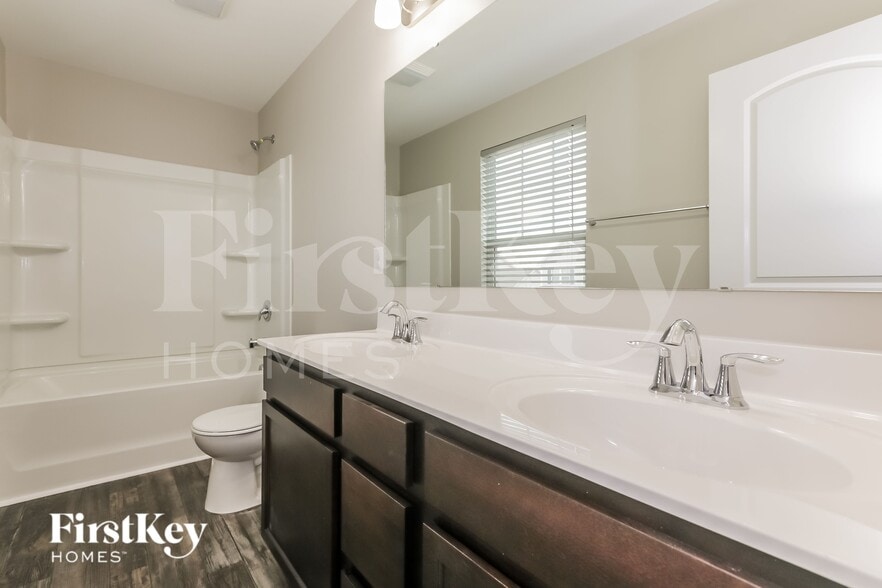 Building Photo - 306 Prosperous Path