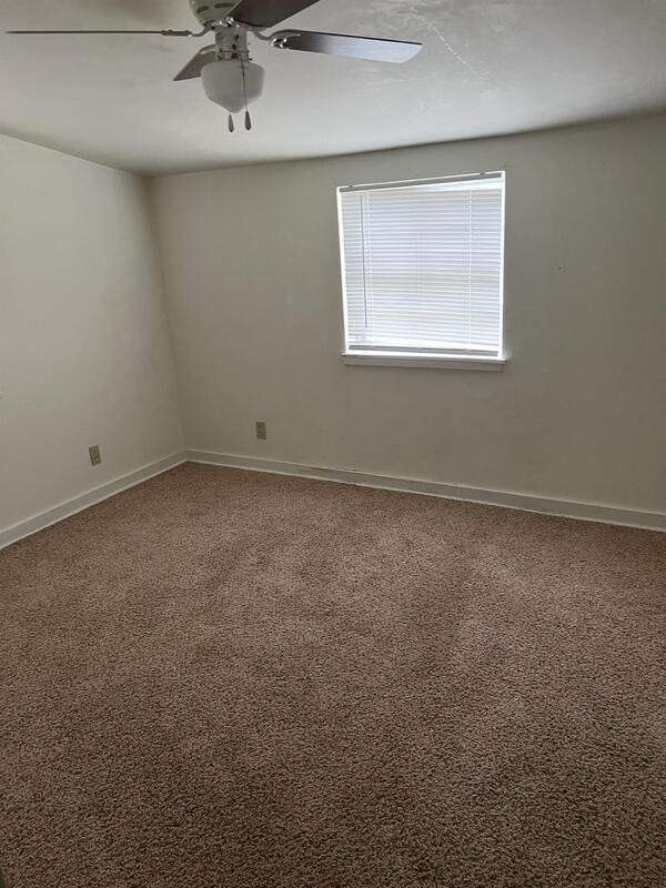 Building Photo - 117 Roosevelt Cir