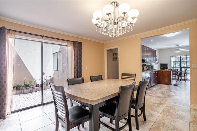 Building Photo - 7618 Solimar Cir