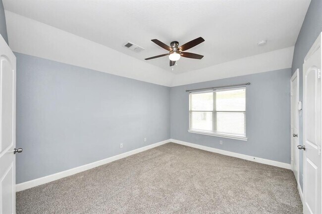 Building Photo - 333 Mammoth Springs Ln