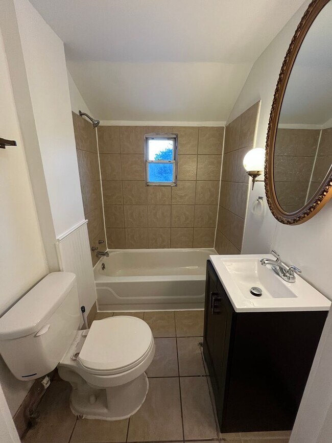 Building Photo - 411-413-415 Spruce St. Canonsburg PA 15317