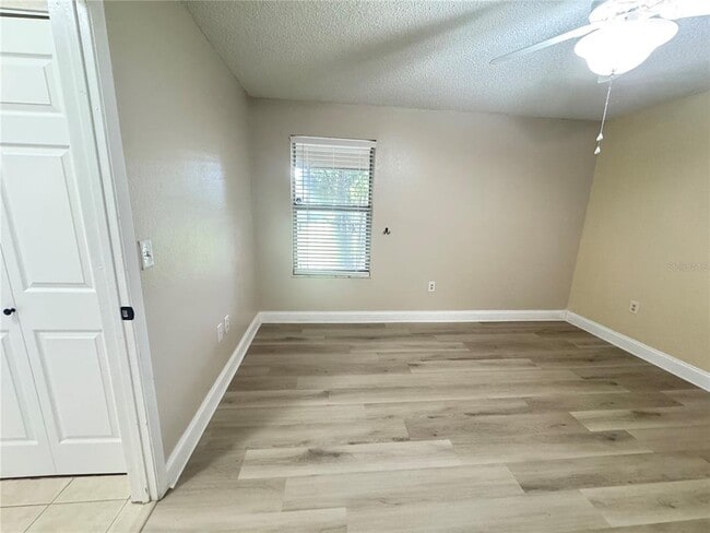 Building Photo - 615 Dory Ln