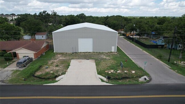Building Photo - 507 Gregory Cove