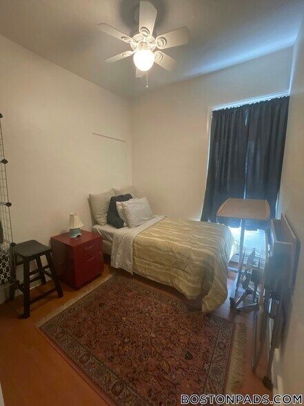 Building Photo - 173 West Seventh St.