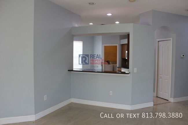 Building Photo - 452 Westchester Hills Ln