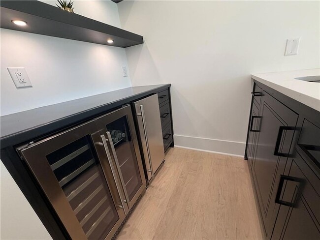 Building Photo - 2385 Nesbitt Dr NE