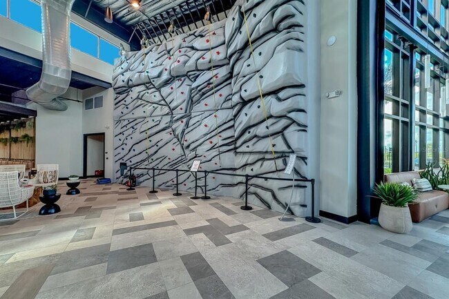 Building Photo - 9312 Tequila Sunrise Dr