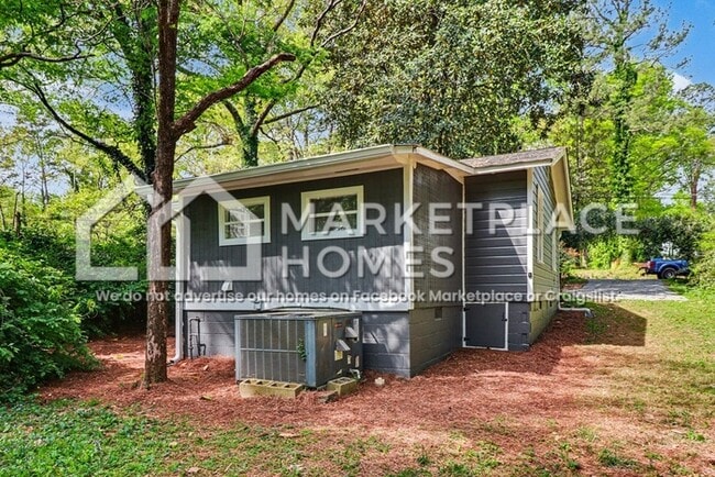 Building Photo - 5944 Gum Dr SE