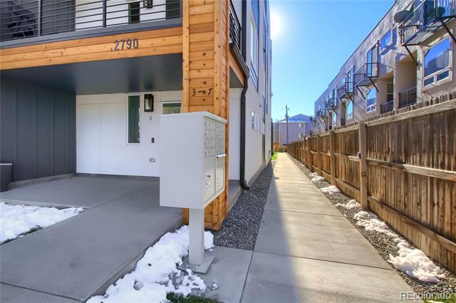Building Photo - 2790 W 25th Ave