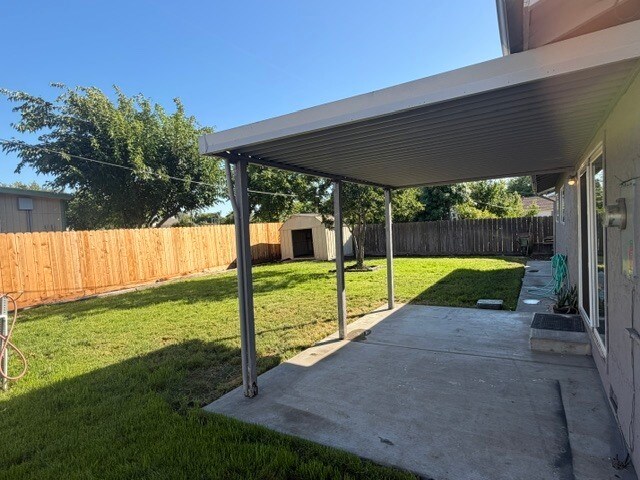 Building Photo - Stockton 3 Bedroom 2 Bathroom Home Solar Power