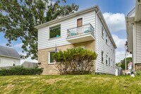 Building Photo - 2137 S 71st St