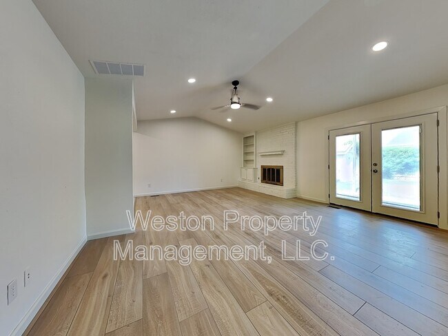 Building Photo - 8708 Cord Ave