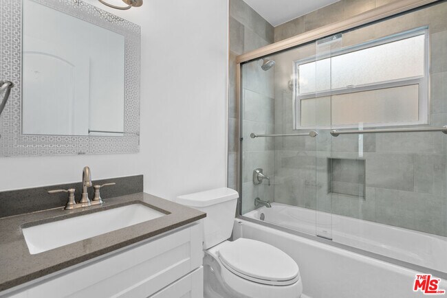 Building Photo - 1716 S Genesee Ave