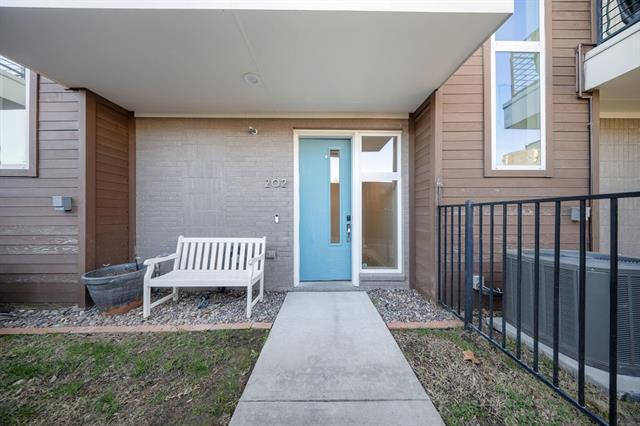 Building Photo - 4626 Munger Ave