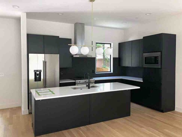 Primary Photo - 1922 E M Franklin Ave