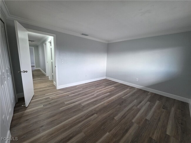 Building Photo - 1507 Cape Coral Pkwy W