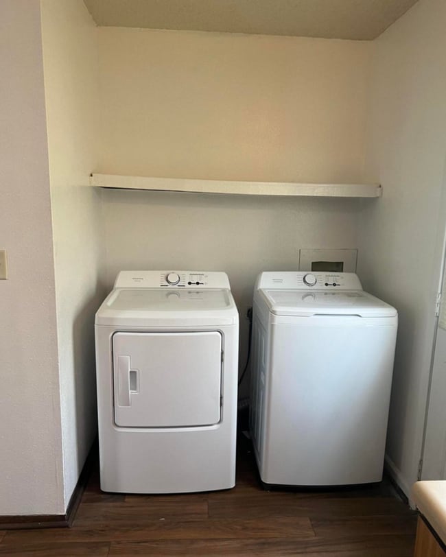 Building Photo - 2 Bed 1.5 Bath Home for Rent