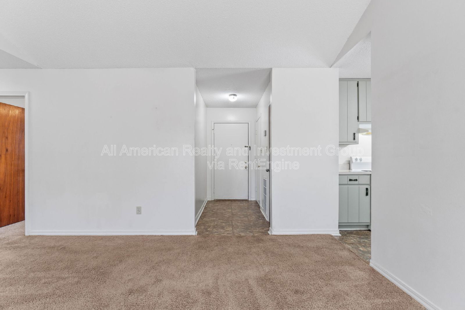 Building Photo - 1925 Estival St